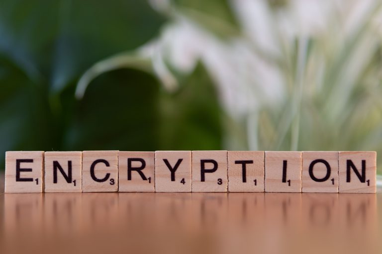 WhatsApp End-to-End Encryption