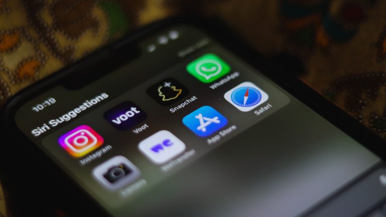 How to Update WhatsApp to the Latest Version (2026 Guide)