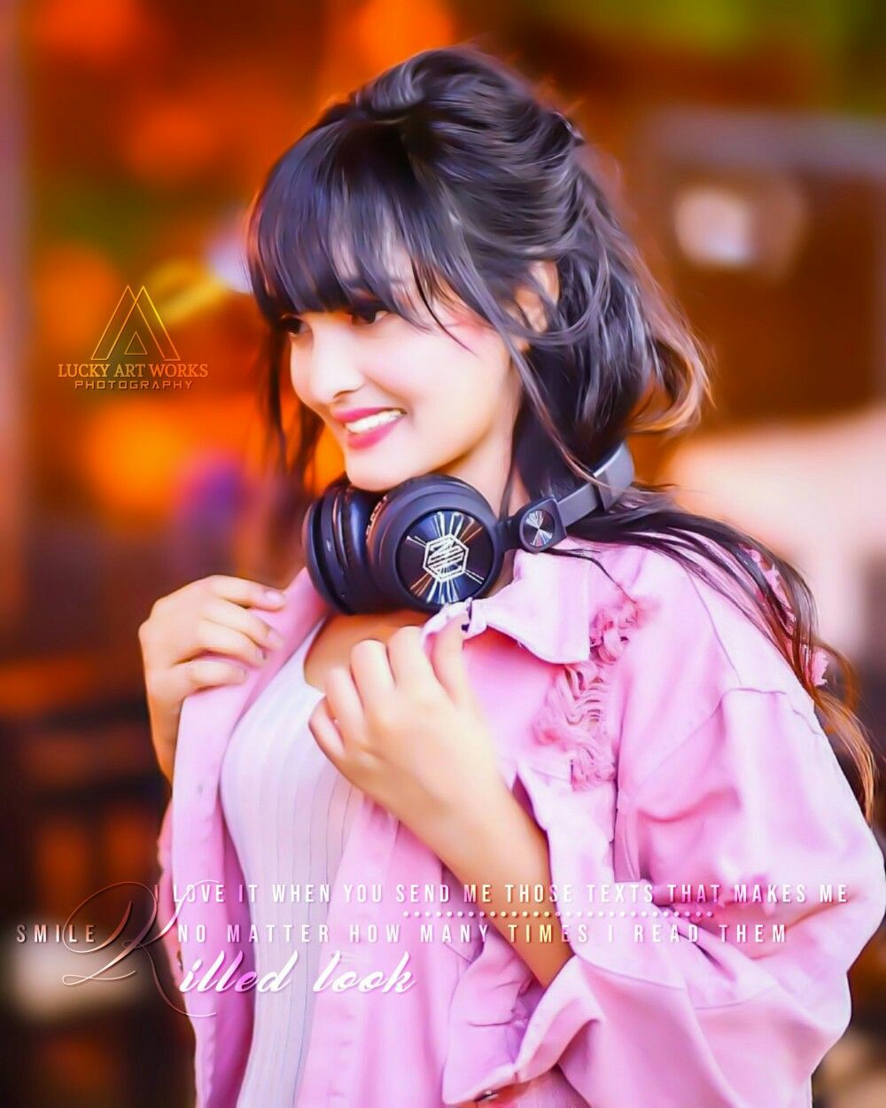 Cute Girl Whatsapp Dp With Headphone